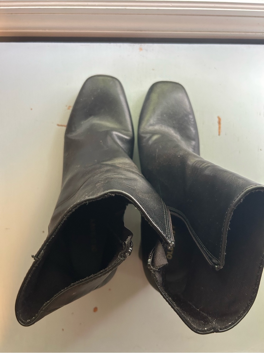 Old Navy Black Square-Toe Mid-Calf Heeled Boots